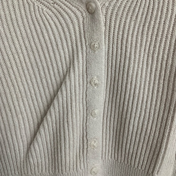A&F sweater. GUC. No flaws or holes. - Picture 7 of 8